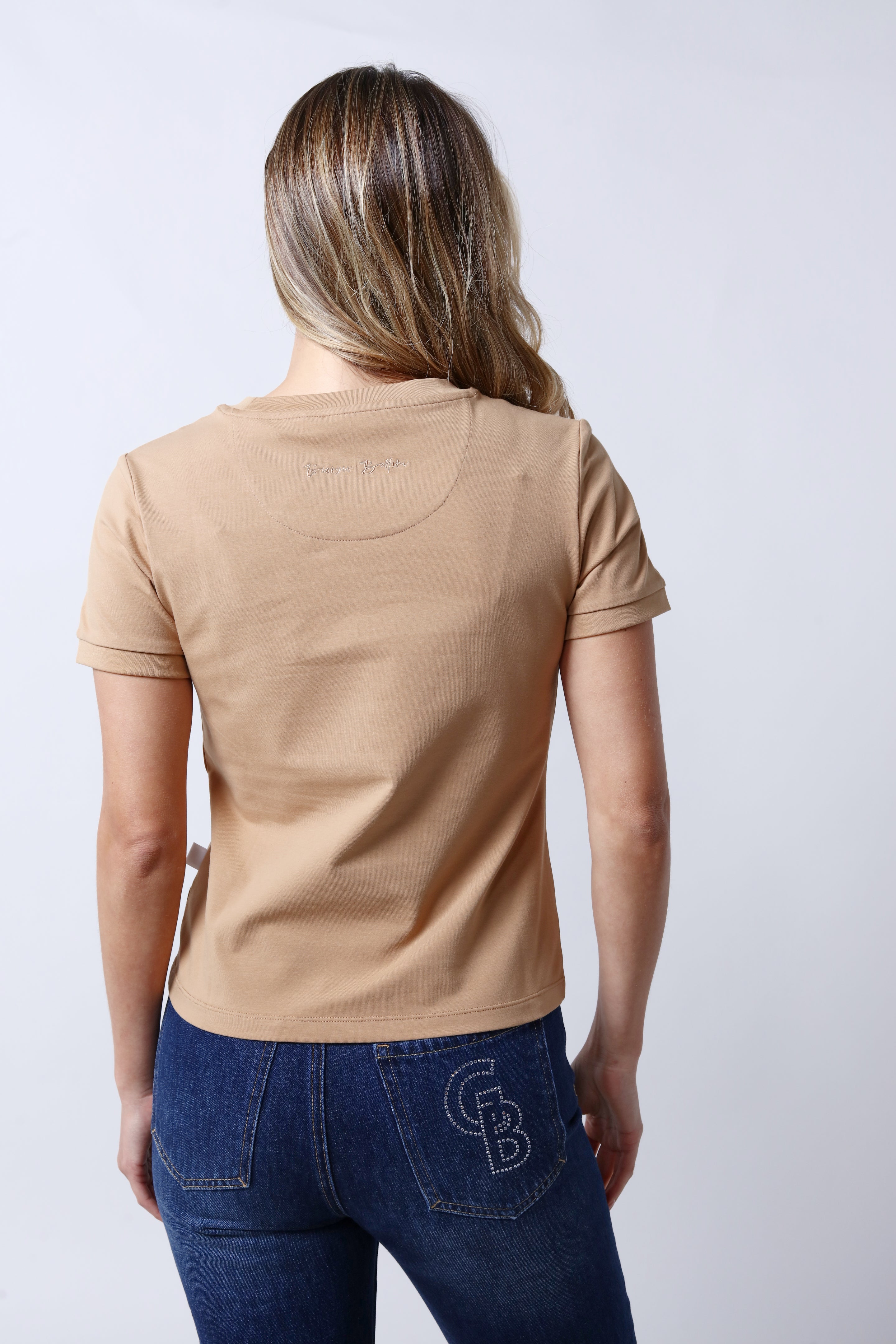 חולצת טי שירט GIORGIO BELLINI בצבע חום לנשים