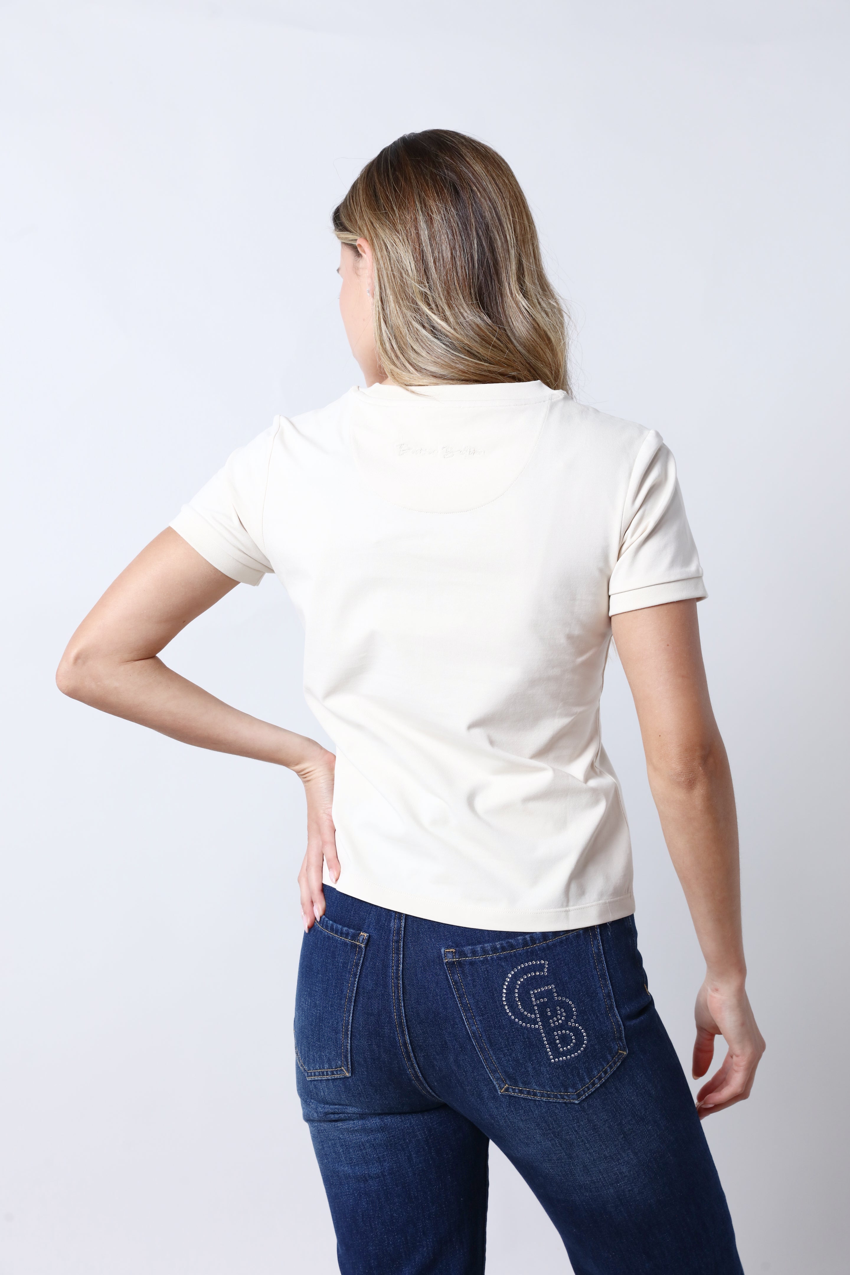 חולצת טי שירט GIORGIO BELLINI בצבע בז' לנשים