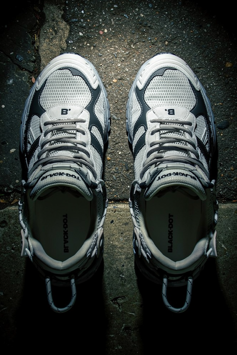 SNEAKERS Chaos Runner