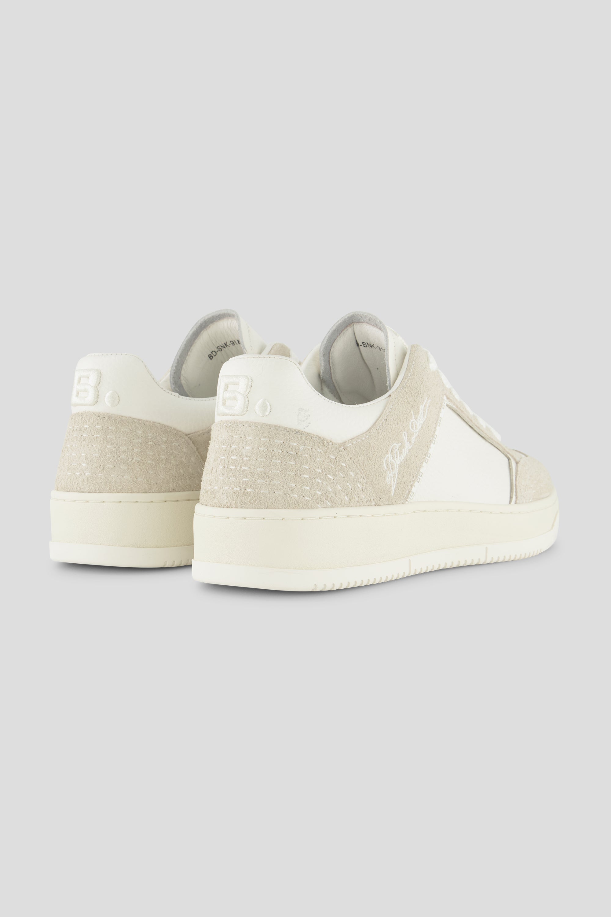 SNEAKERS BD clean urban style