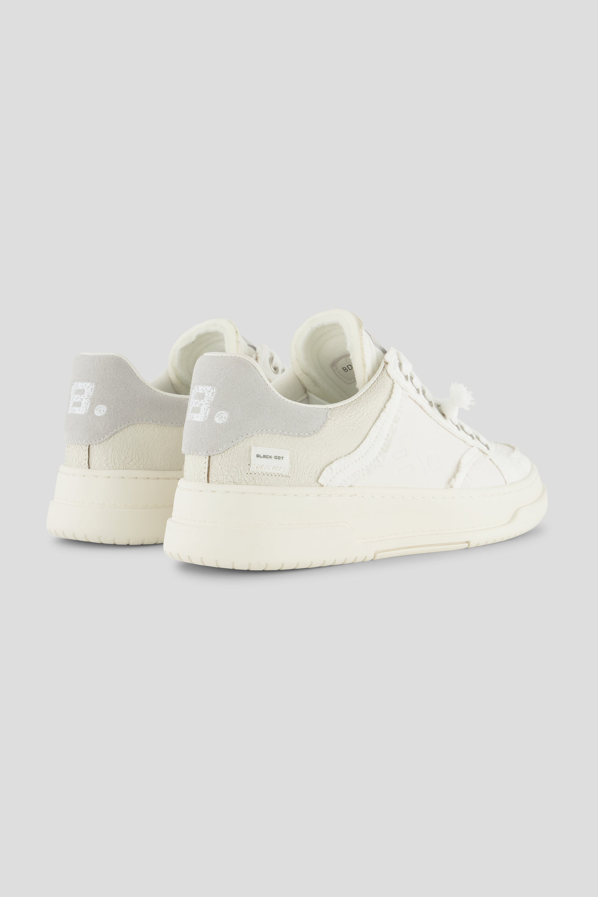 SNEAKERS BD modern minimal look