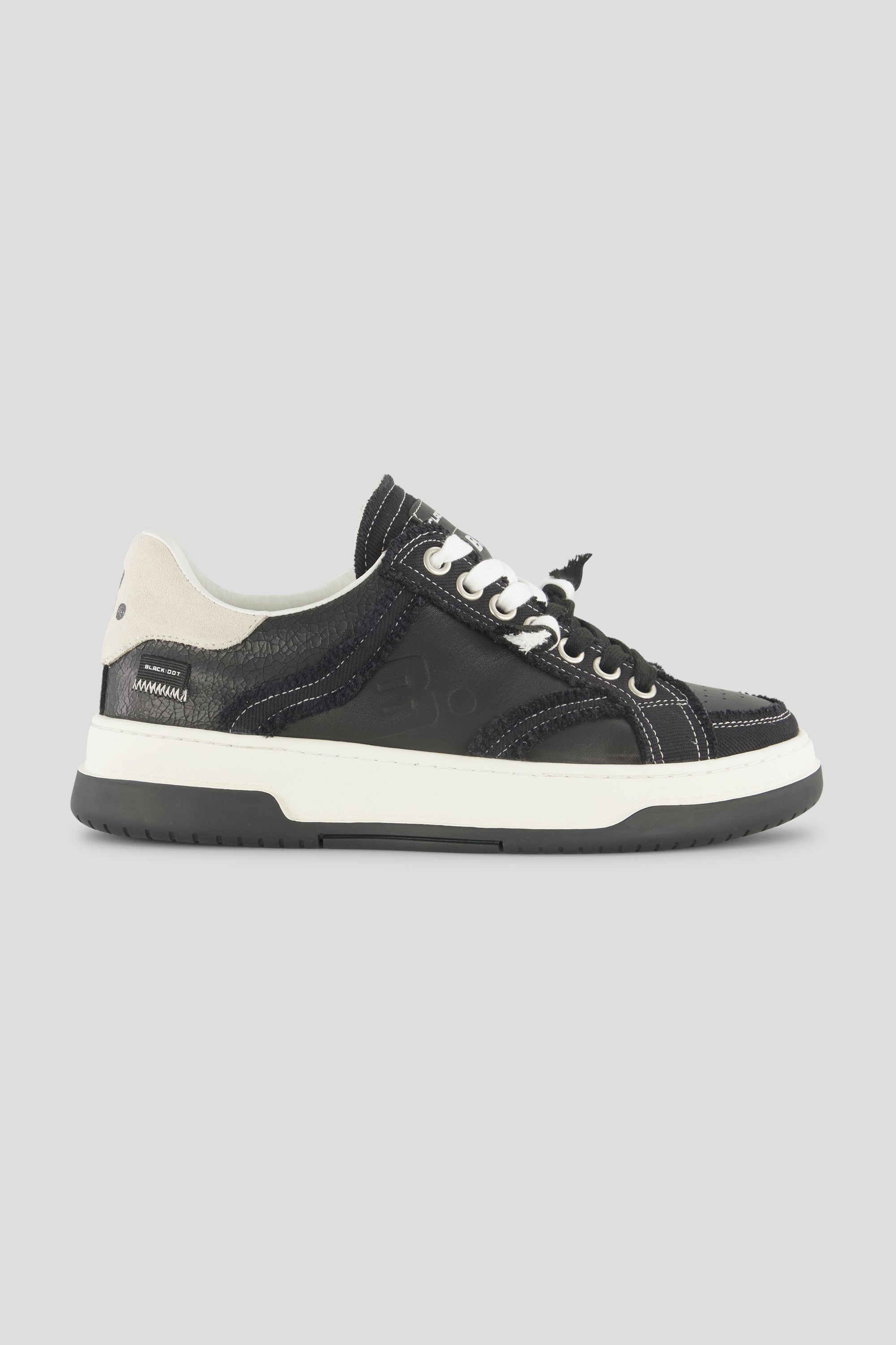 SNEAKERS BD modern minimal look