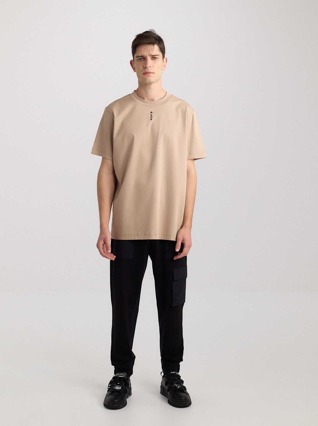 T-SHIRT Modern Sophistication