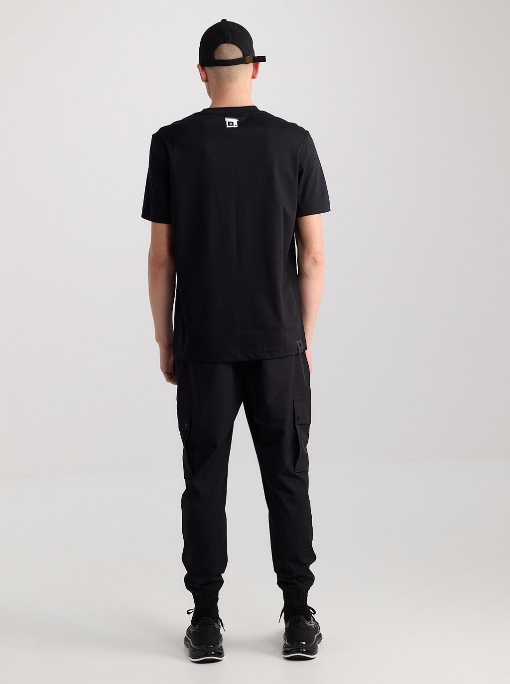 T-SHIRT Modern Sophistication