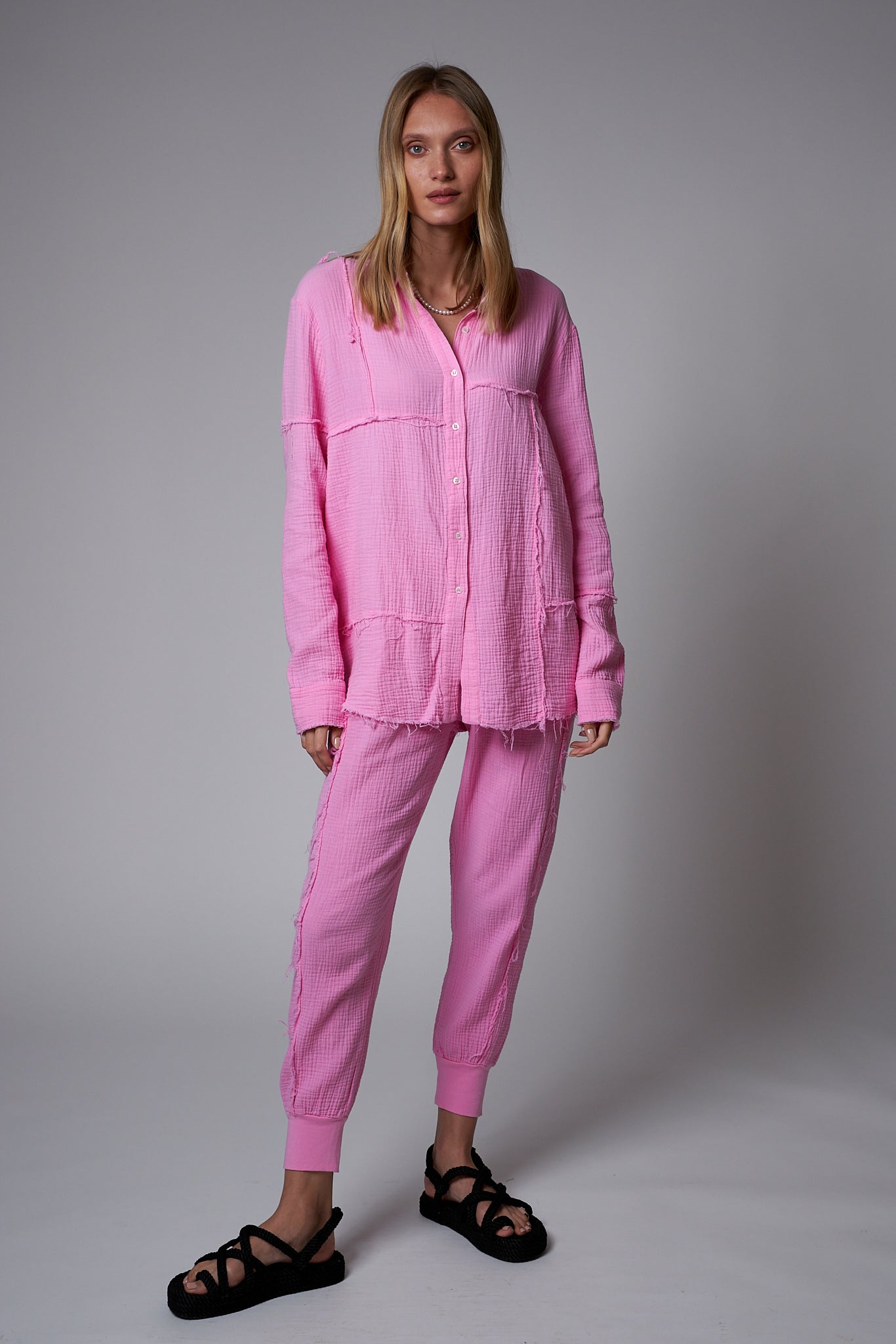 חולצת טטרה לנשים ורודה