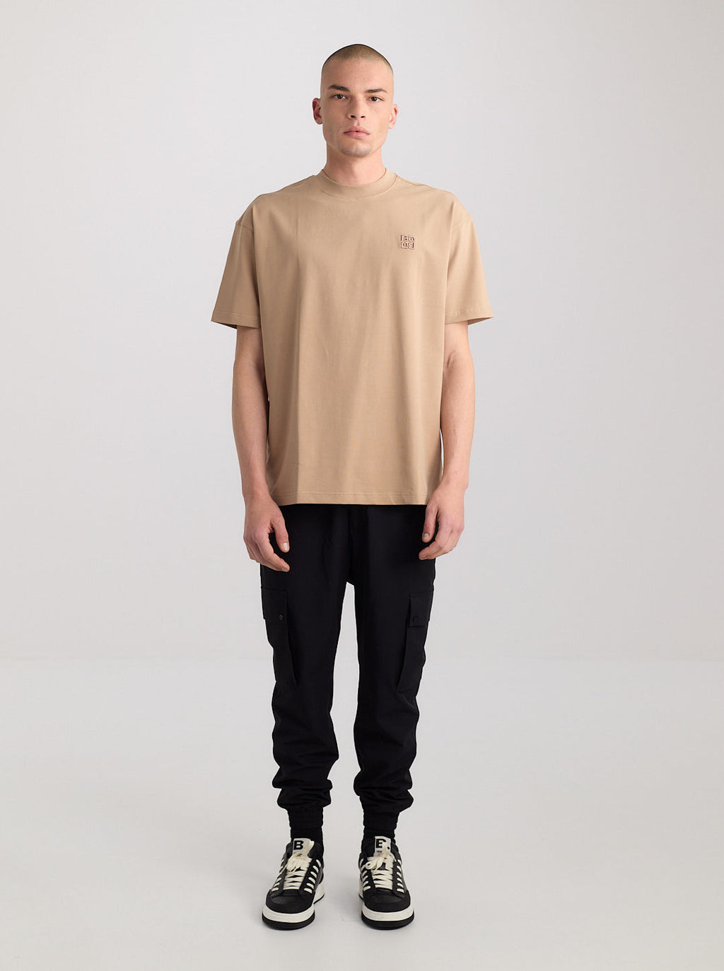 טישרט BLACK DOT - שעון מובלט