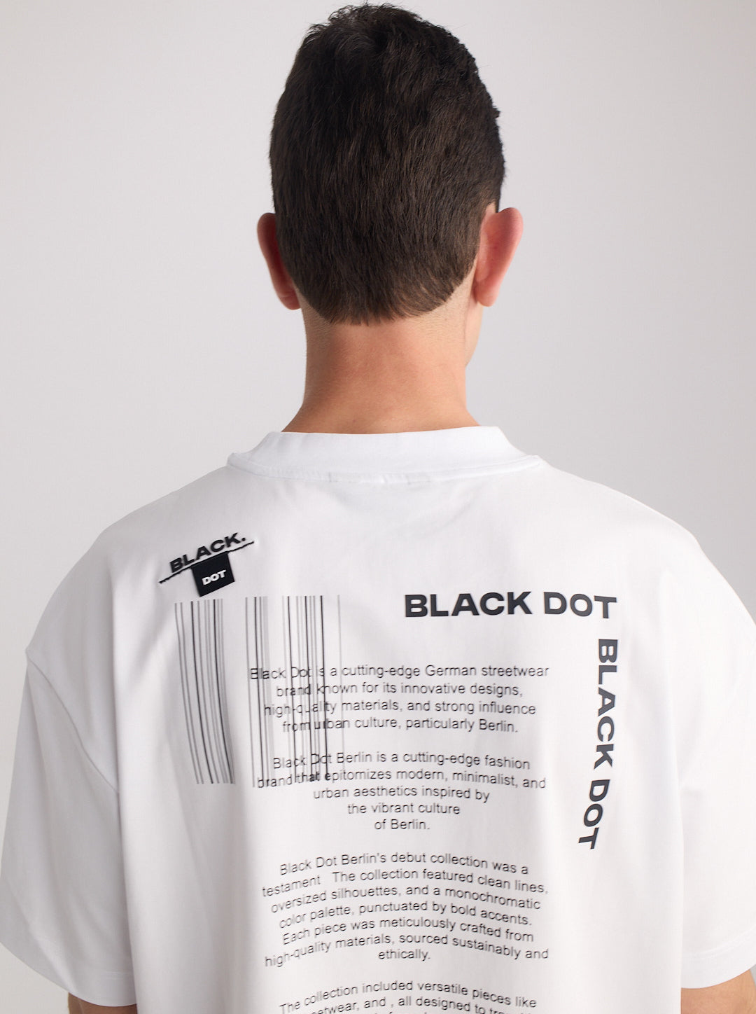 טישרט BLACK DOT - זהות אורבנית