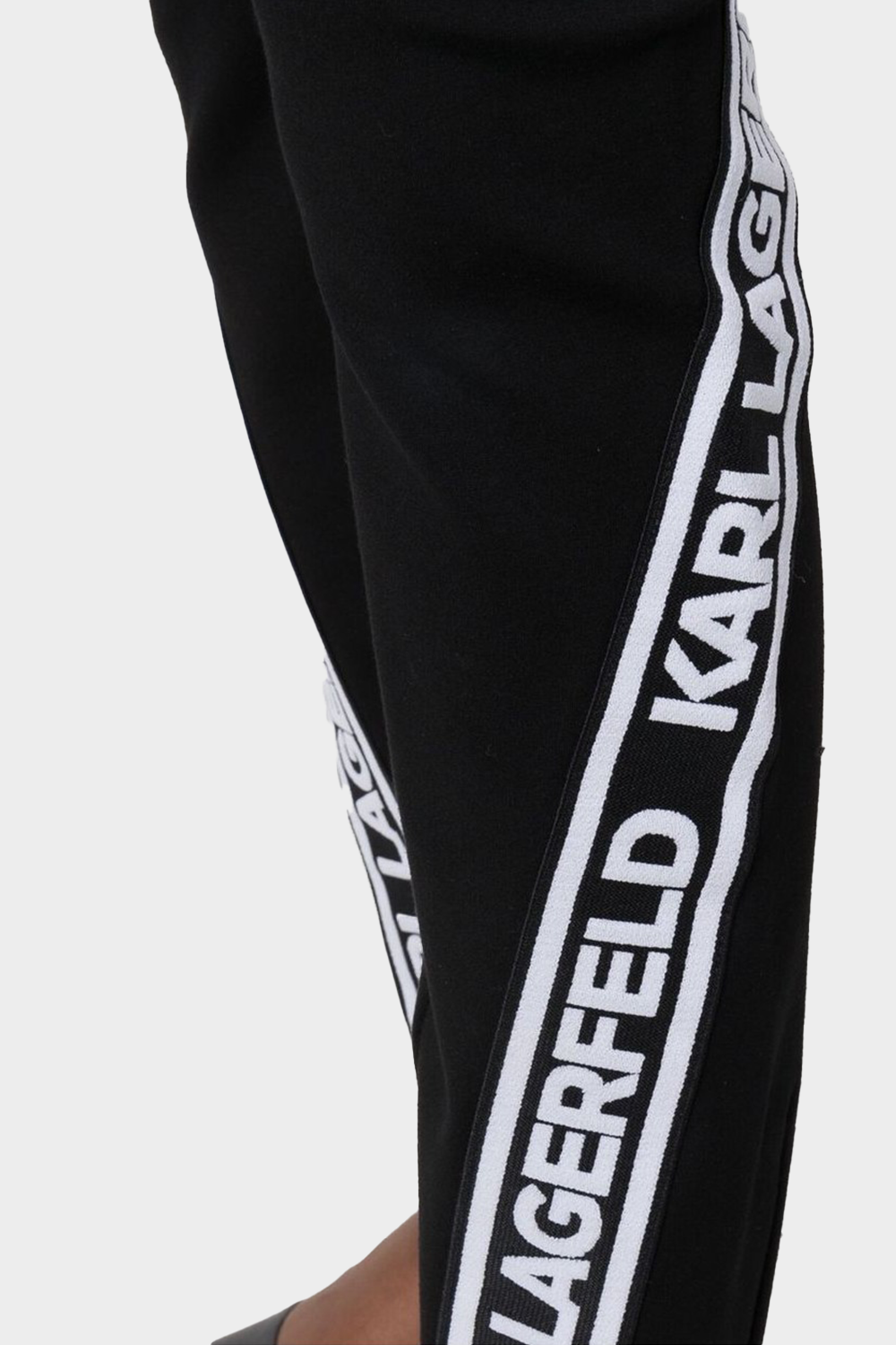 מכנסי טייץ לנשים בצבע שחור KARL LAGERFELD Vendome online | ונדום .